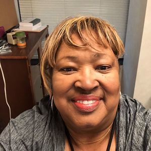 Meet your Posher, Lynette